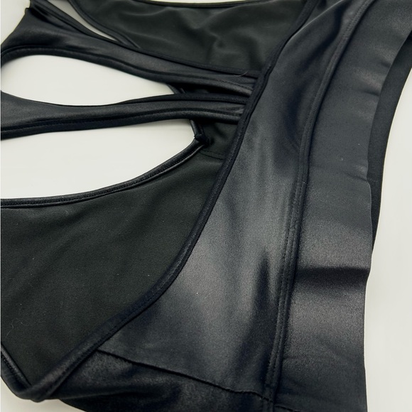 Carbon38 - Black Metallic, Sports Bra. - Picture 3 of 7